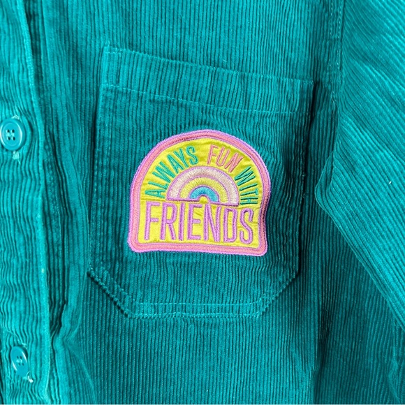 Sanrio Hello Kitty & Friends Good Day to Be Kind Overshirt size large - Picture 4 of 9